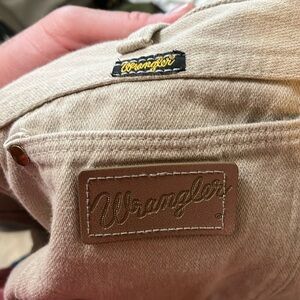 Vintage Made in USA Wrangler tan jeans. 32x32
